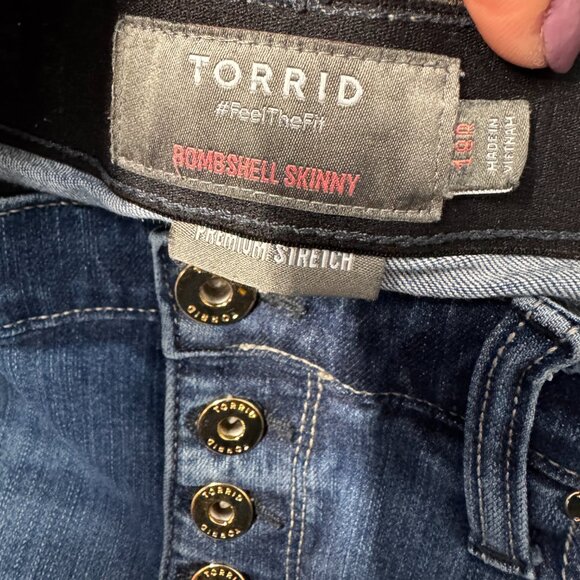 Torrid Bombshell Skinny Premium Stretch Jeans Size 18R High Rise Denim - Picture 5 of 6